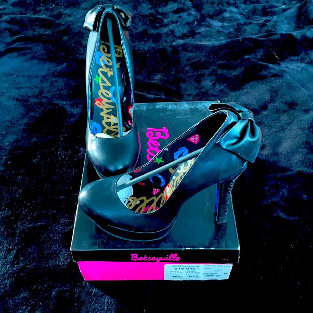 Betseyville Heels